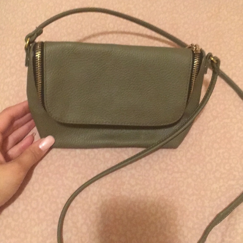 Cutest crossbody mini